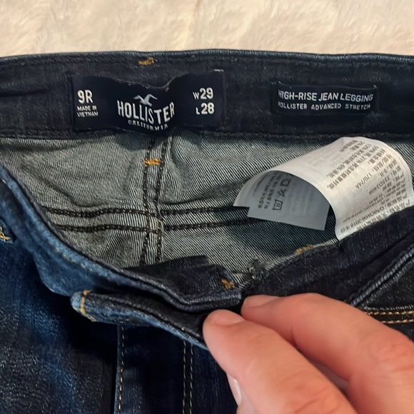 Holister High Rise Jean Jegging Size 9R Dark wash distressed denim #10109 - Picture 2 of 4